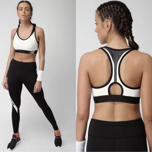 New Balance Off White Solid Wireless Sports Bra